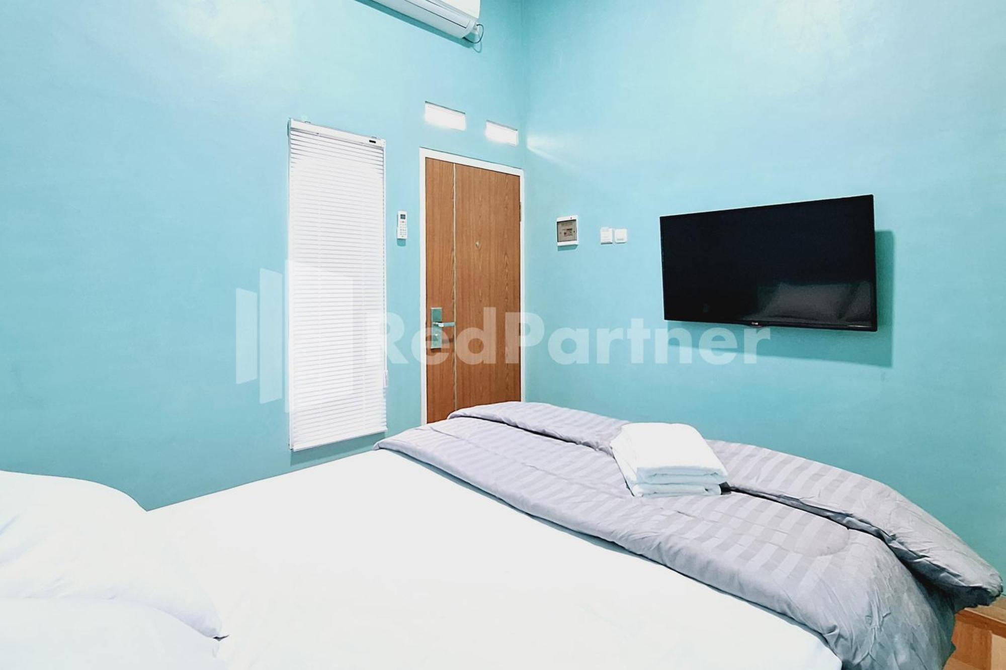 Hotel Griya Prashasta Mitra Reddoorz Kediri  Exterior foto